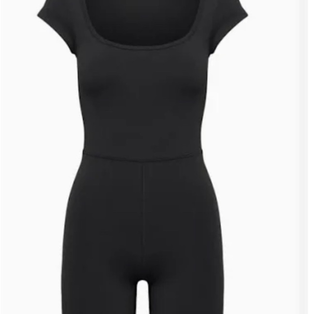 Aritzia Women’s Romper - Black - S